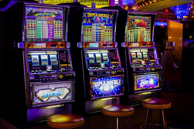 5 Tips for Winning Big and Outplaying the Slot Machine