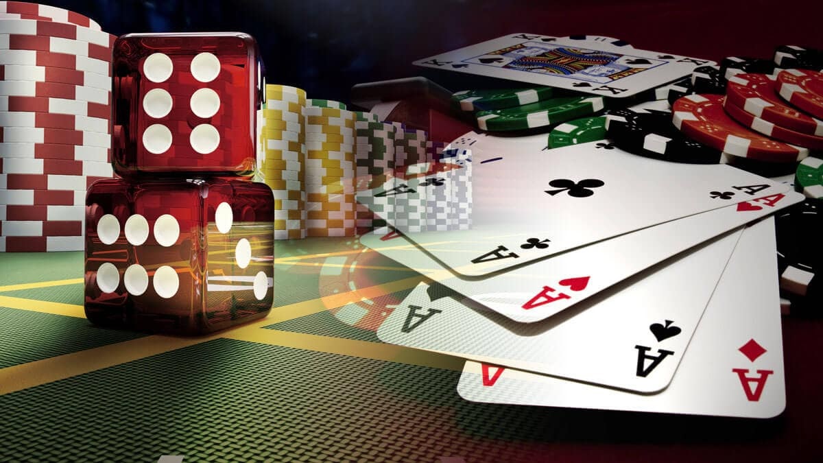 How to master online gambling strategy and tells?